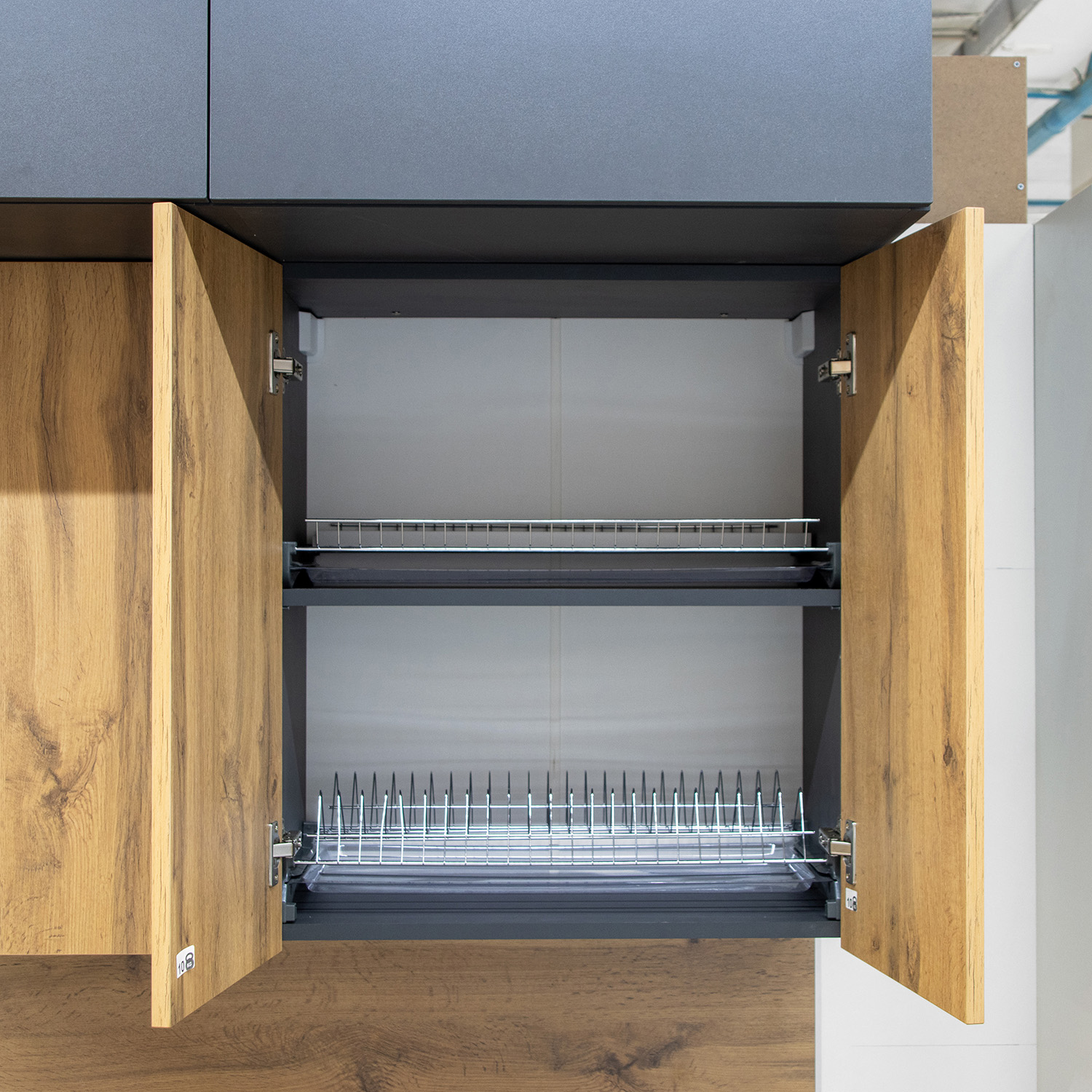 Шкаф навесной 600х676х290 мм BROZEX-WOOD Next, с двумя дверцами, графит / дуб вотан