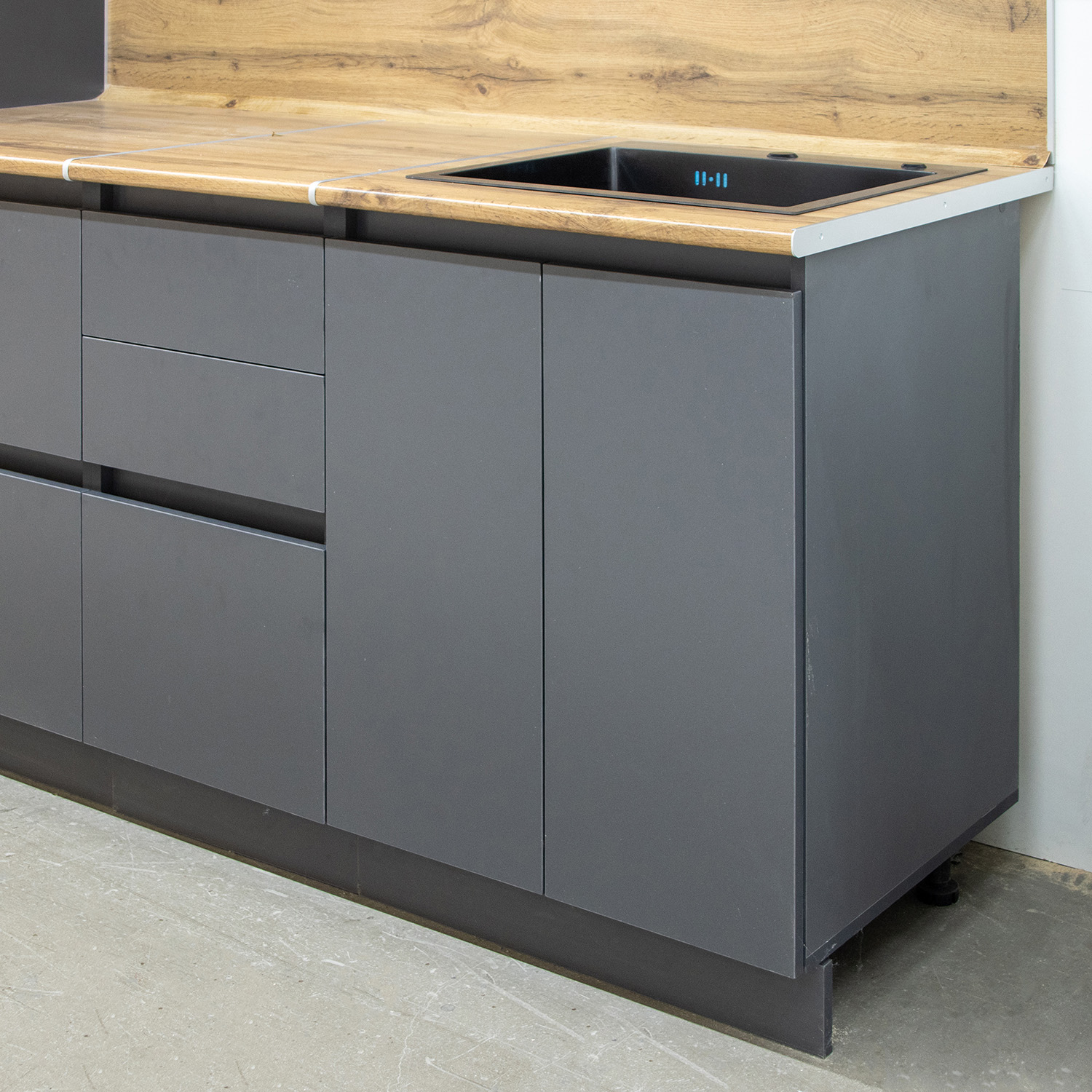 Шкаф напольный 600х850х600 мм BROZEX-WOOD Next, с двумя дверцами, графит