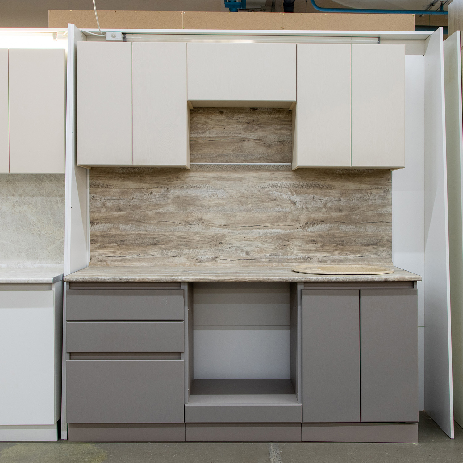 Шкаф напольный 600х850х480 мм BROZEX-WOOD Эрика, с двумя дверцами, грейдж / ясень грей софт