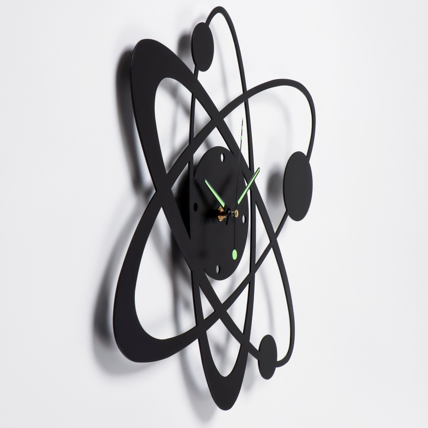 Часы настенные из металла "Космос", плавный ход, 40 х 40 см, d-12 см, светящиеся 9482411