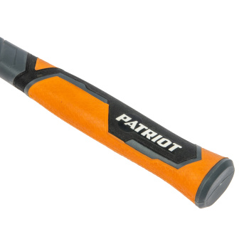 Молоток 0.6кг кровельщика фиберглас. ручк. PATRIOT RHF-600  *1 Молоток 0.6кг кровельщика фиберглас. ручк. PATRIOT RHF-600  *1