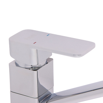 Смеситель для умывальника Potato P4506 короткий излив *1/10